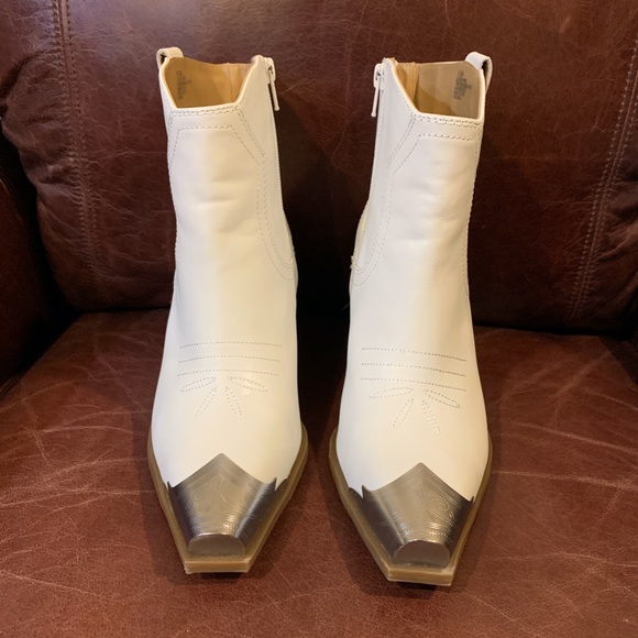 GB White Leather Cowgirl Ankle Boots Women's 8.5M - Picture 3 of 9